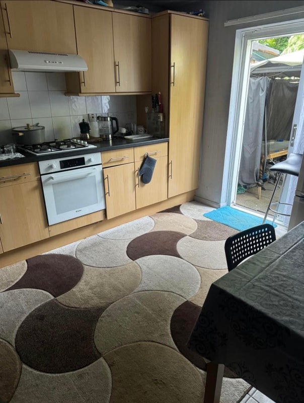 Room Wyldfield Gardens in Greater London