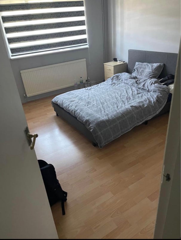 Room Wyldfield Gardens in Greater London