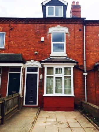 Flat Heeley Road in Birmingham
