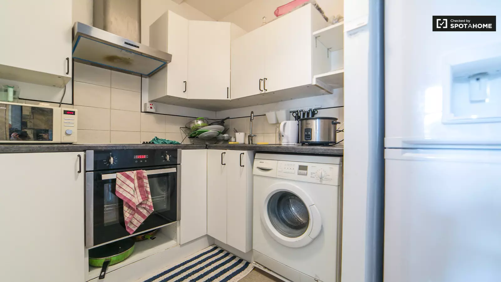Flat Sonderburg Road in Greater London