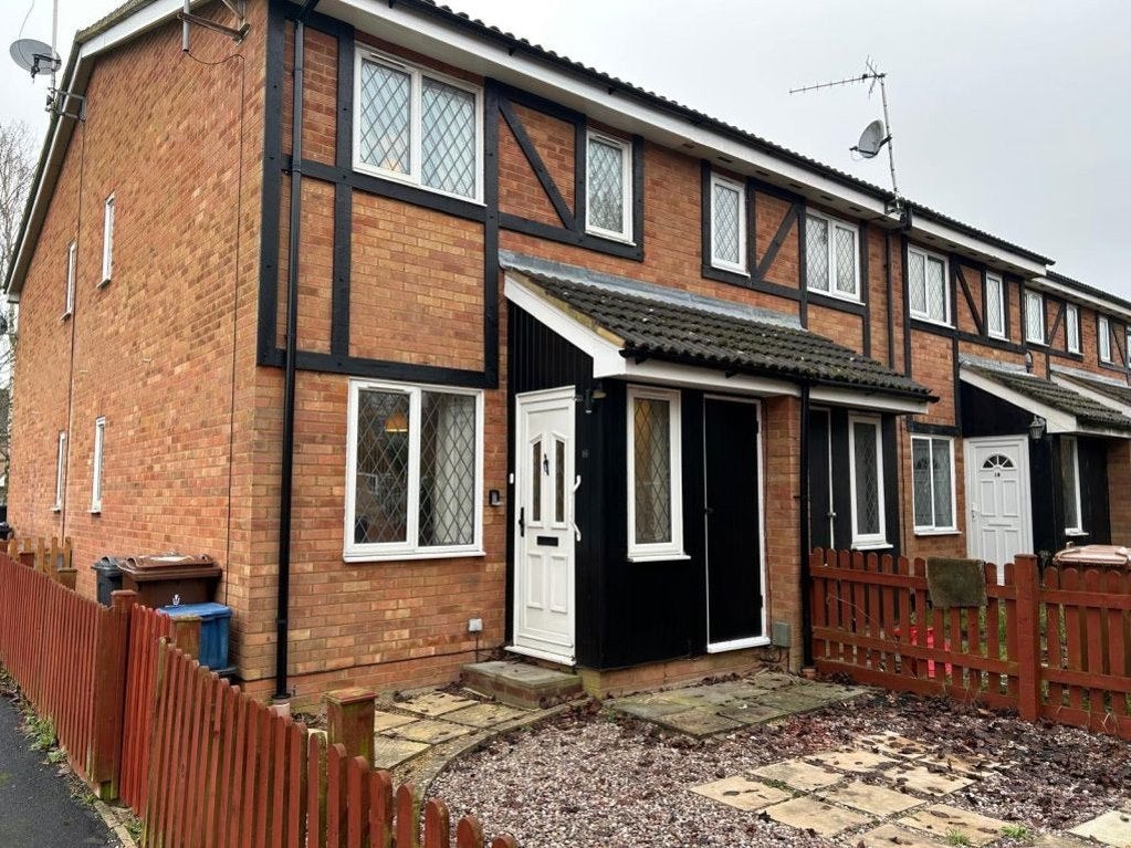 House Shearwater Close in Stevenage