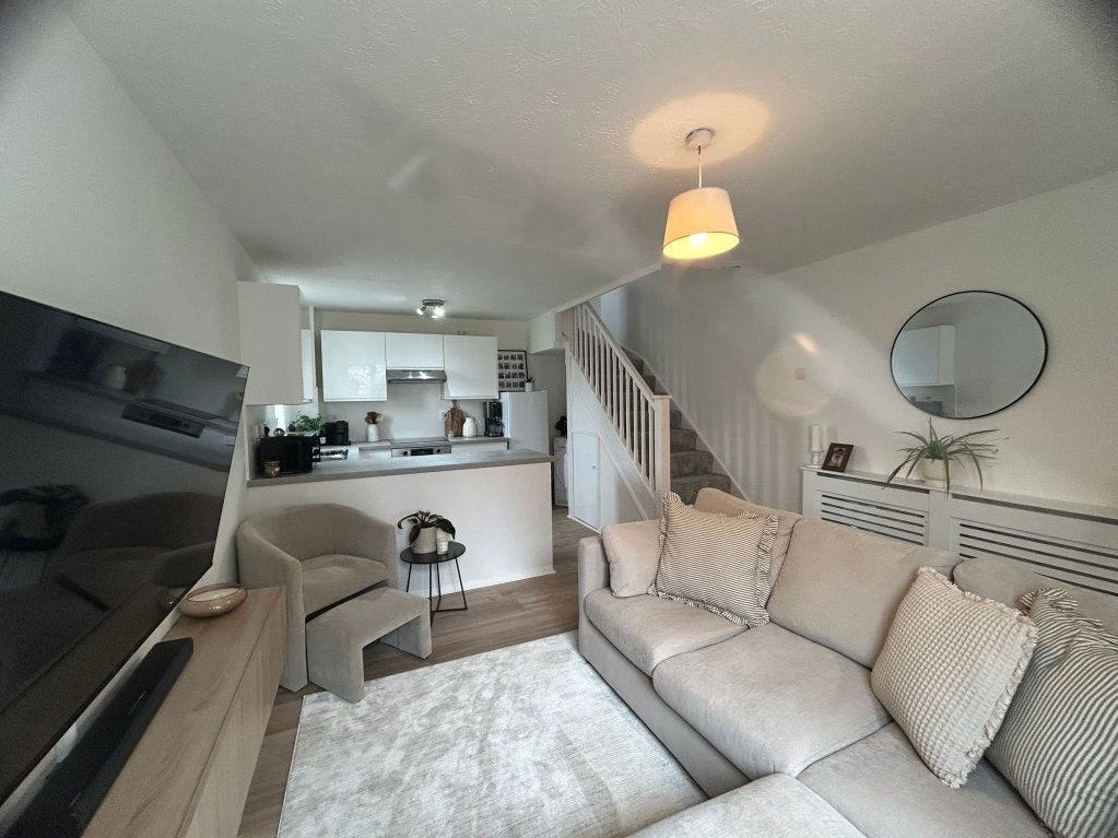 House Shearwater Close in Stevenage