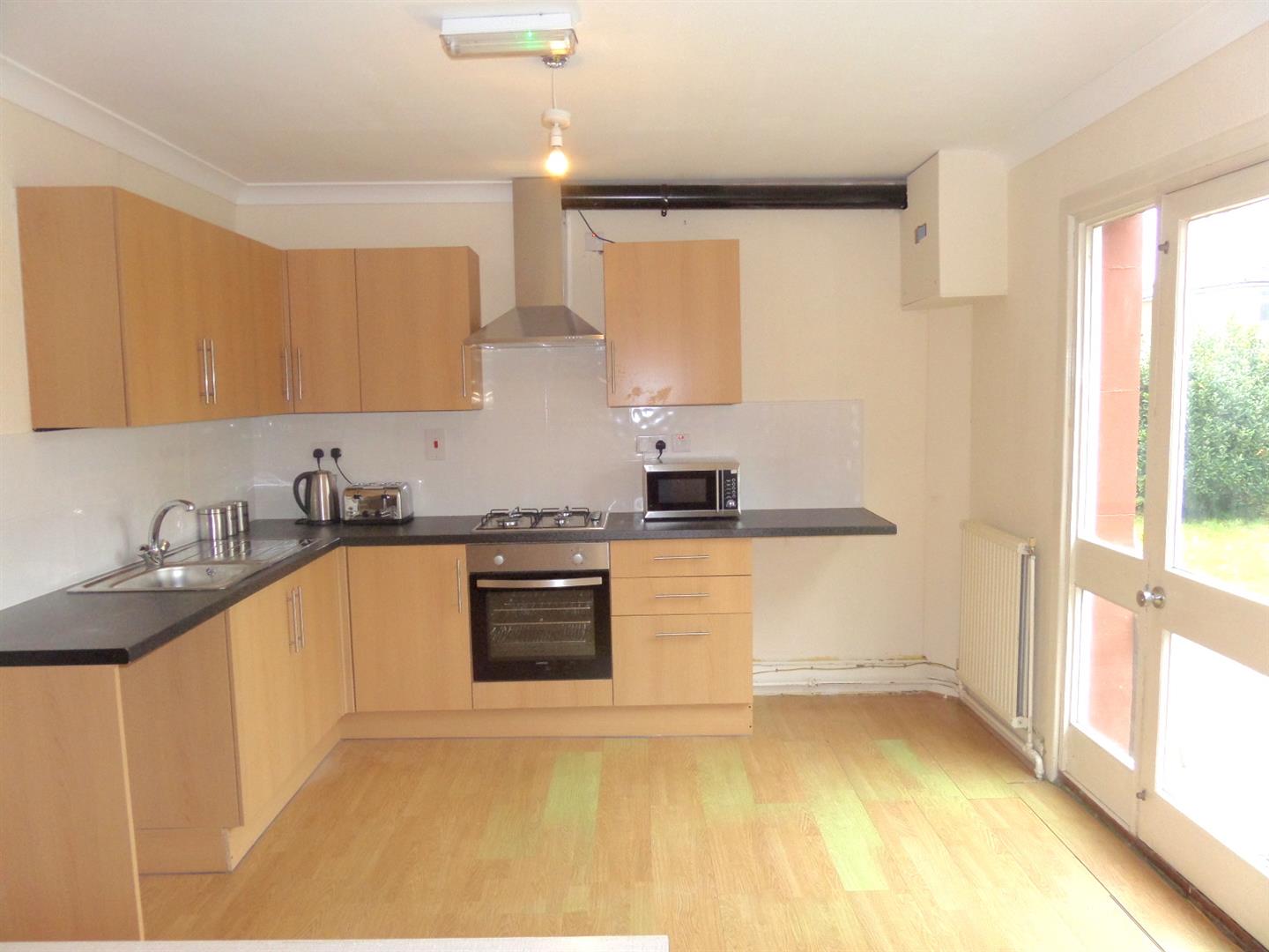 Room Springfield Road in Borough of Spelthorne