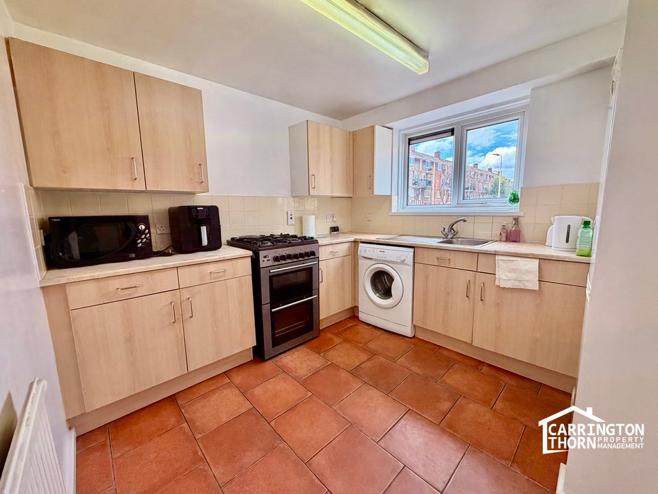 Flat St Matthews Way in Leicester