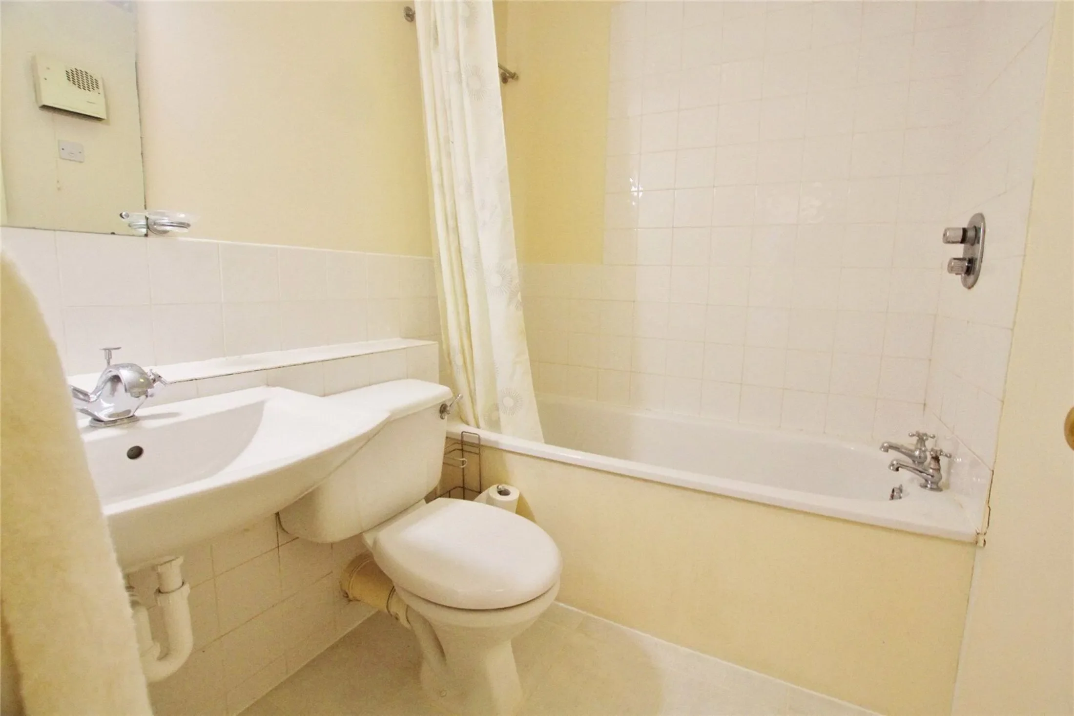 Flat Anglian Close in Watford