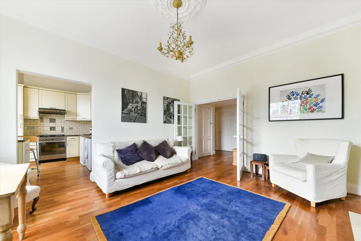 Flat Parkhill Road in Greater London