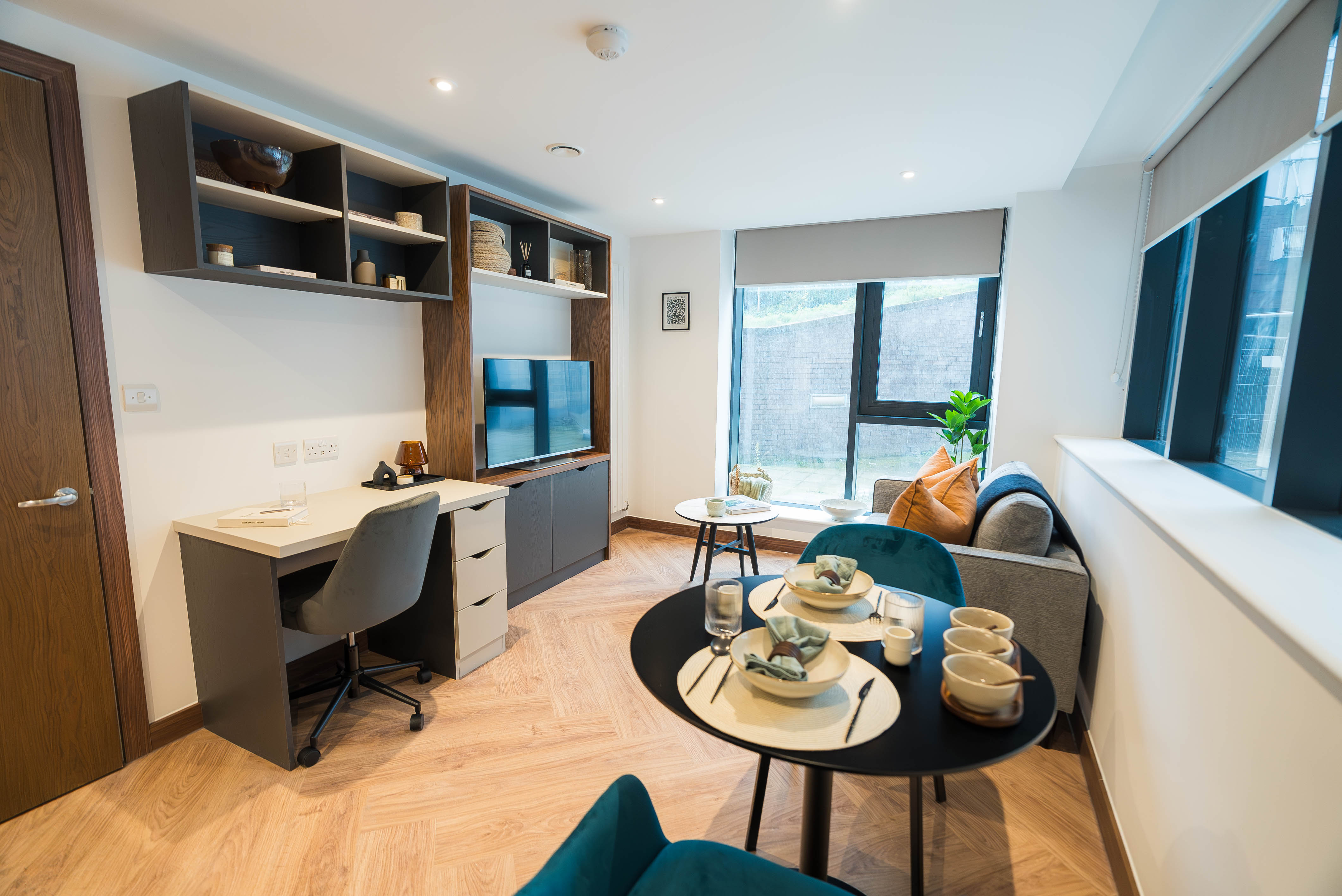 Room Wade Lane in Leeds