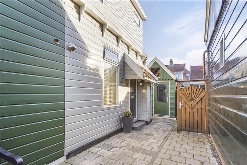 Twee-onder-één-kap te koop: Kruisstraat 20, Krommenie