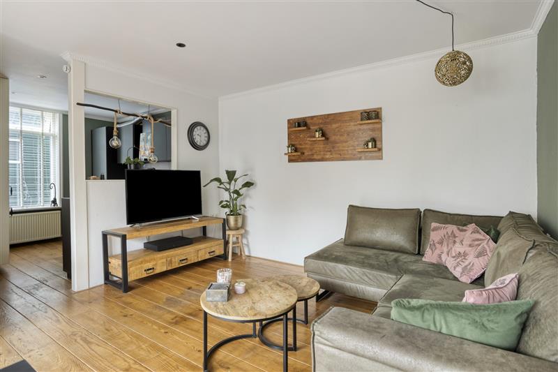 Twee-onder-één-kap te koop: Kruisstraat 20, Krommenie