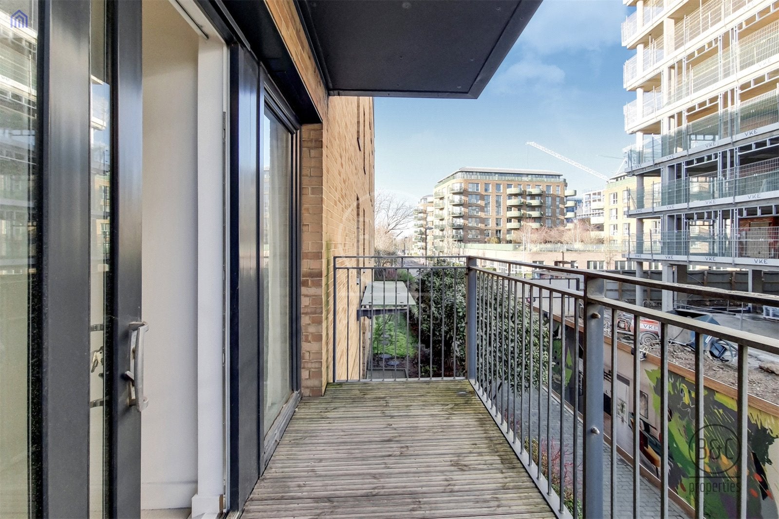 Flat Meadowside in Greater London