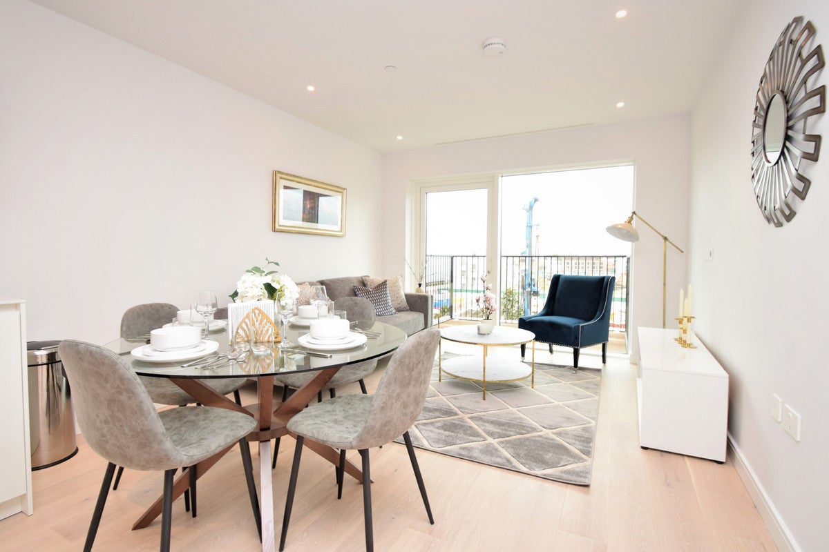 Flat Oxberry Avenue in London