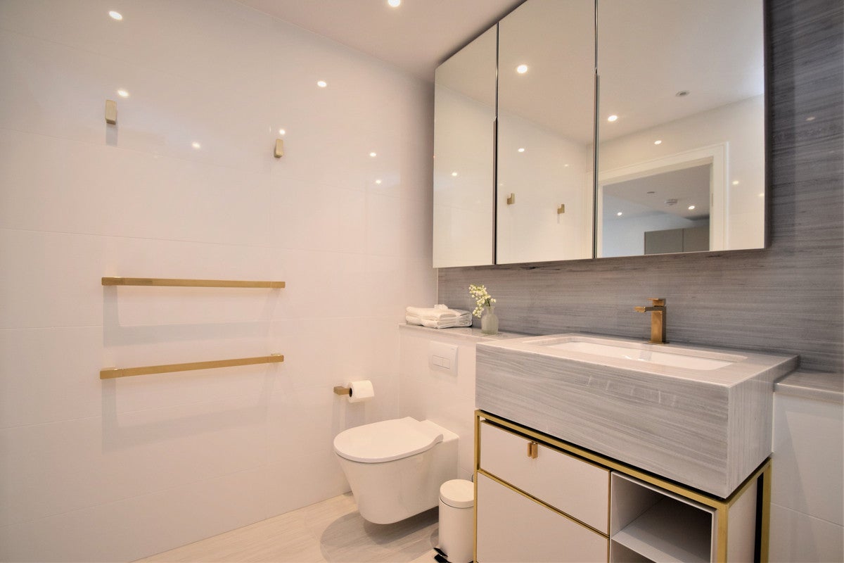 Flat Oxberry Avenue in London