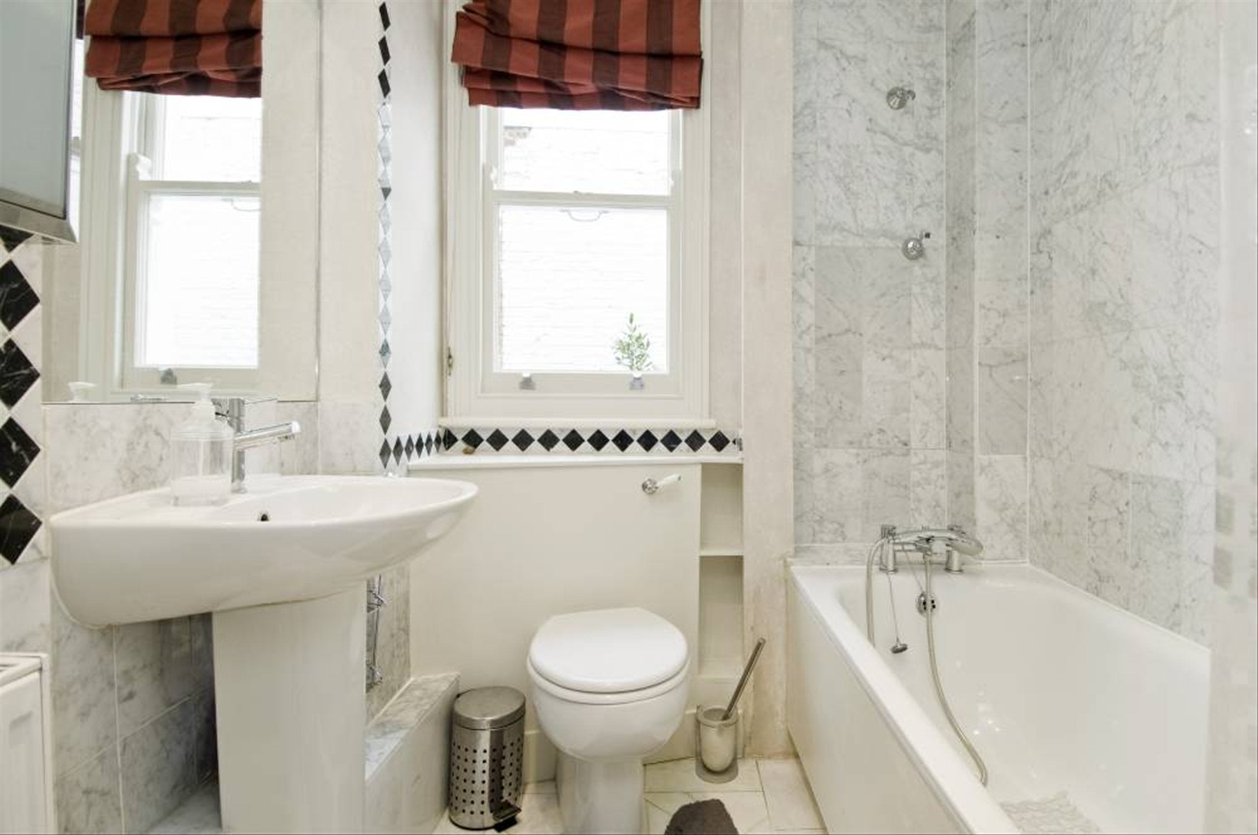Flat Edith Grove in Greater London