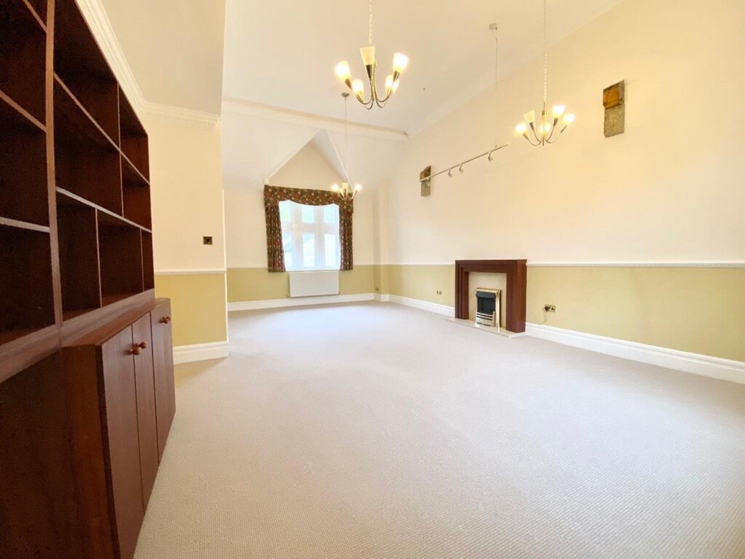Flat The Woodlands in Kirklees
