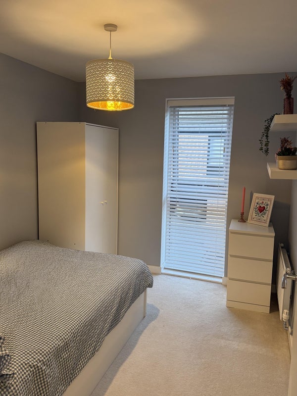 Room Hawkfield Road in Bristol
