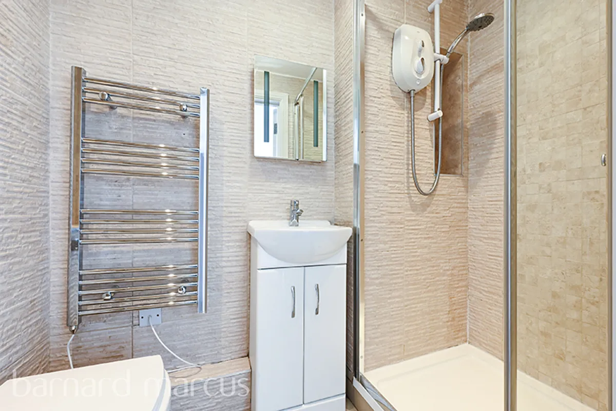 Room Venus Mews in Greater London