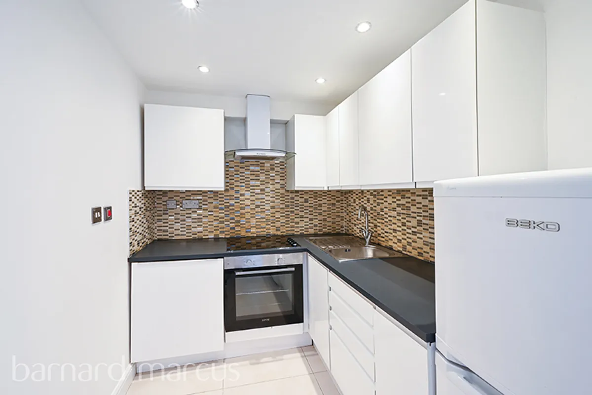 Room Venus Mews in Greater London
