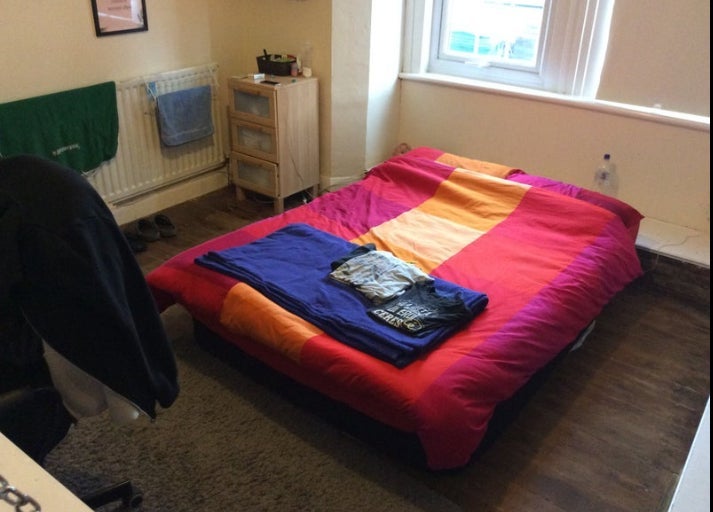 Room Ivydale Road in Greater London