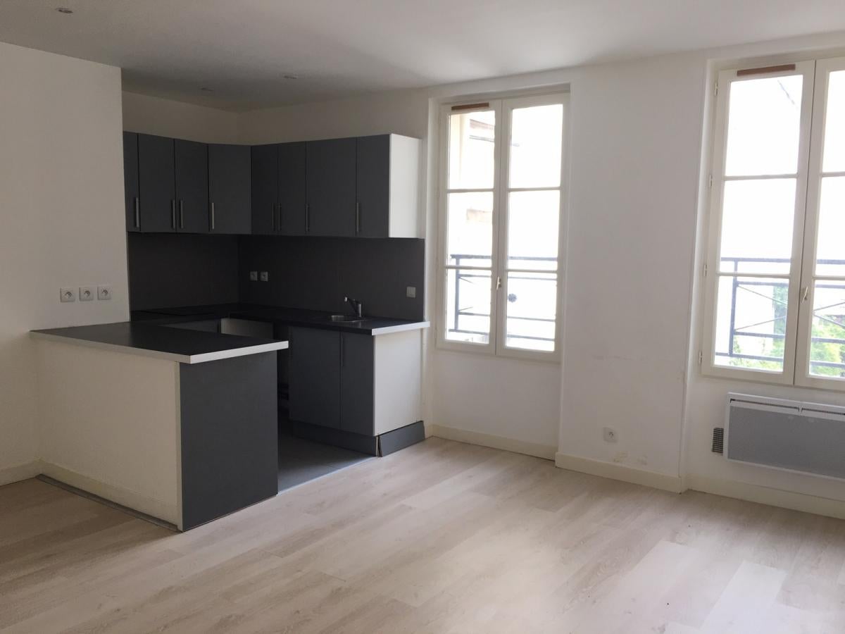 Appartement Rue du Faubourg Saint-Martin à Paris