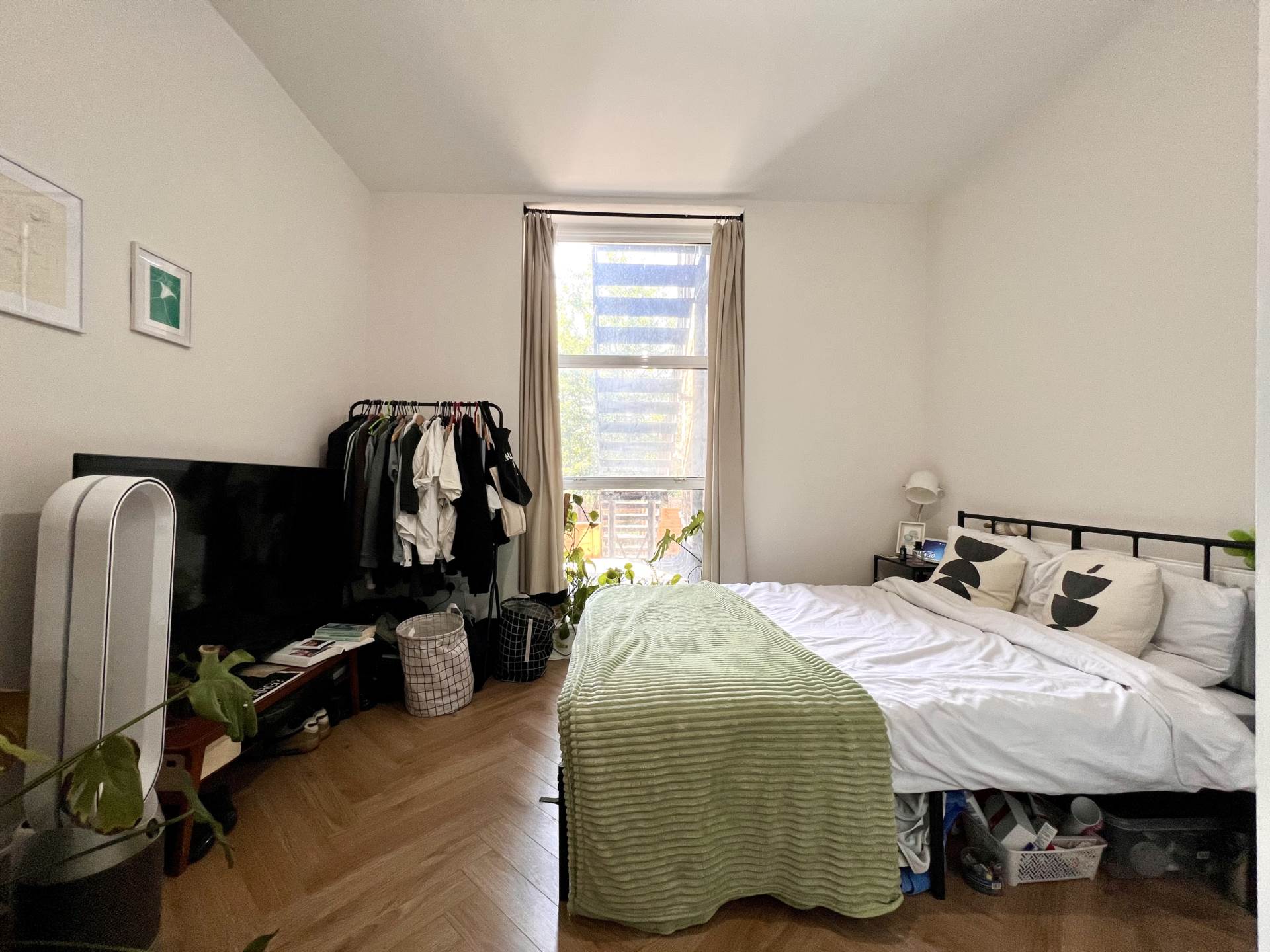 Flat Margery Park Road in Greater London