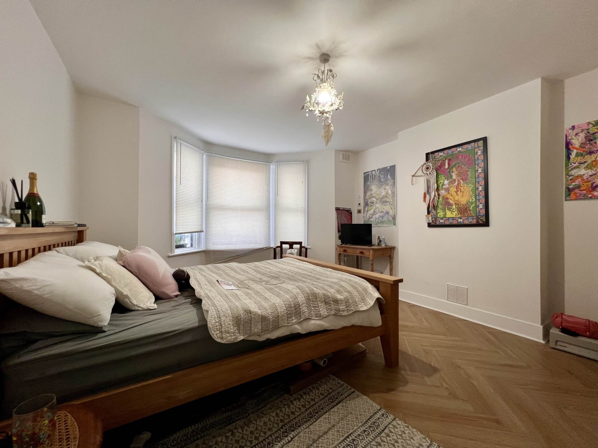 Flat Margery Park Road in Greater London