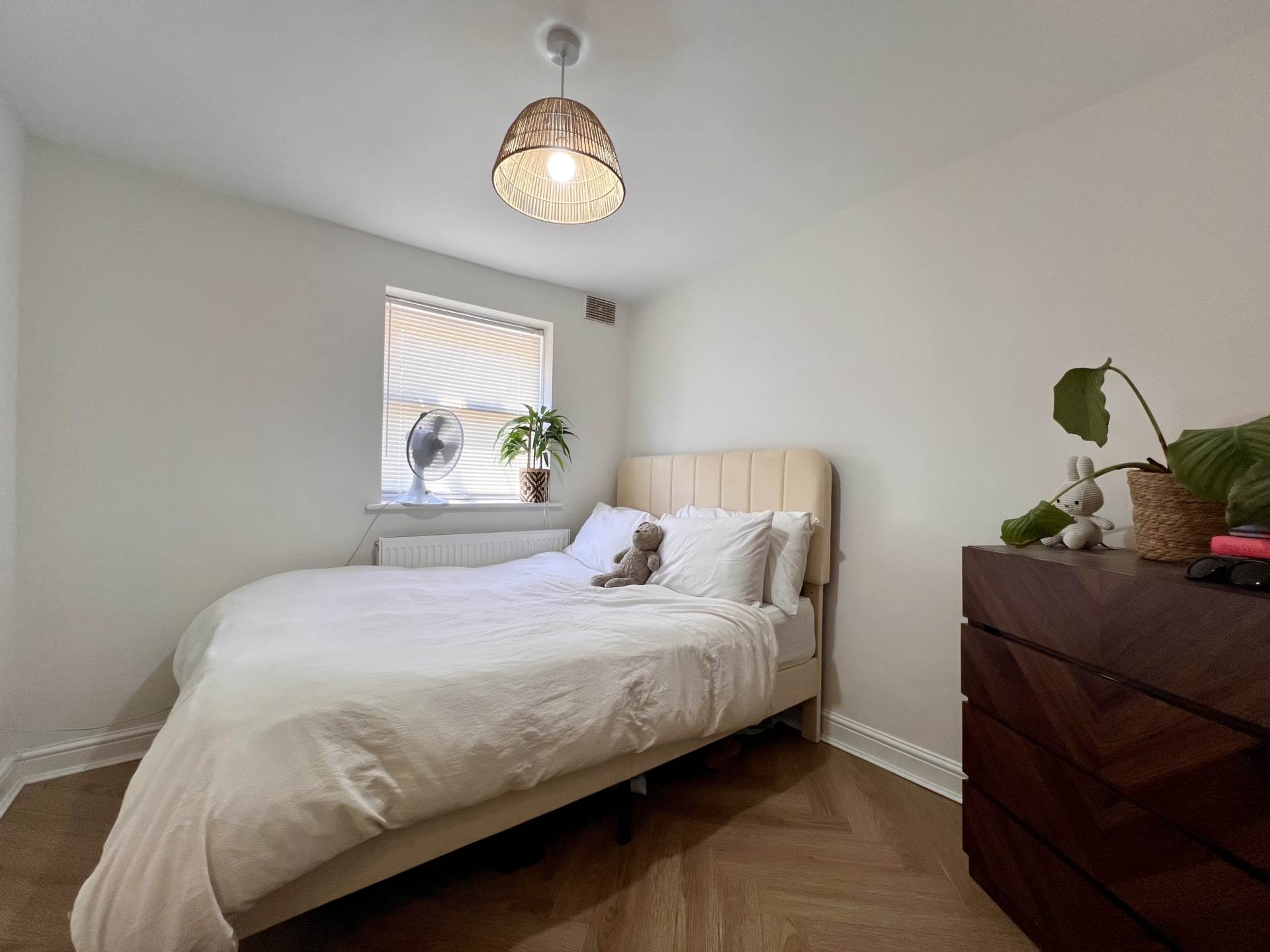 Flat Margery Park Road in Greater London