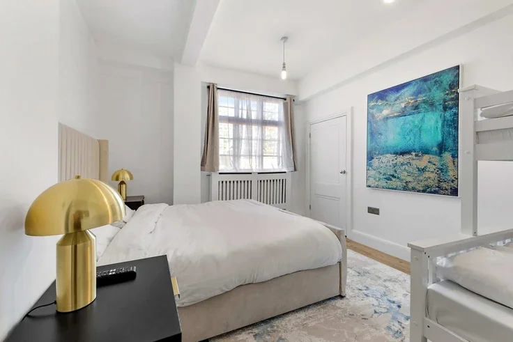 Flat Westbourne Terrace in City of Westminster