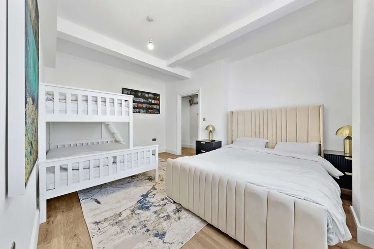 Flat Westbourne Terrace in City of Westminster