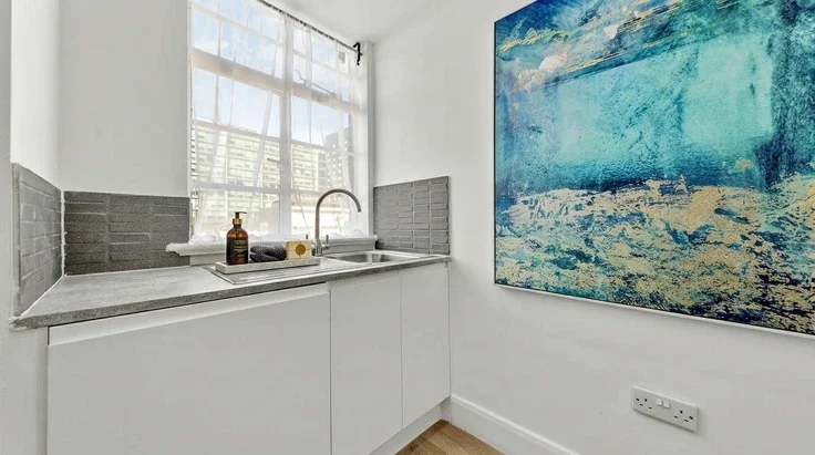 Flat Westbourne Terrace in City of Westminster