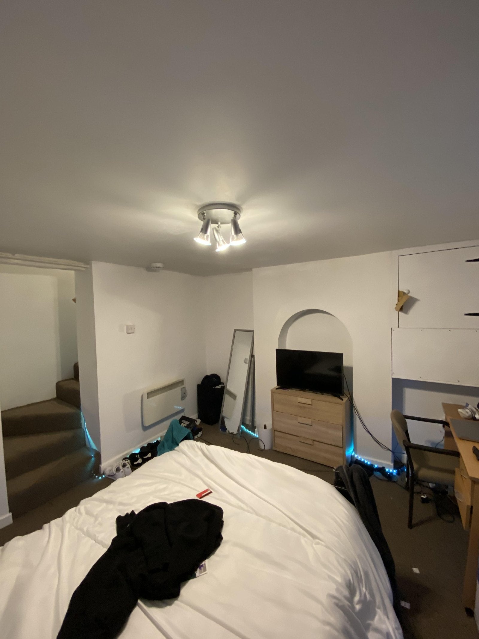 Room Glebe Close in Worcester
