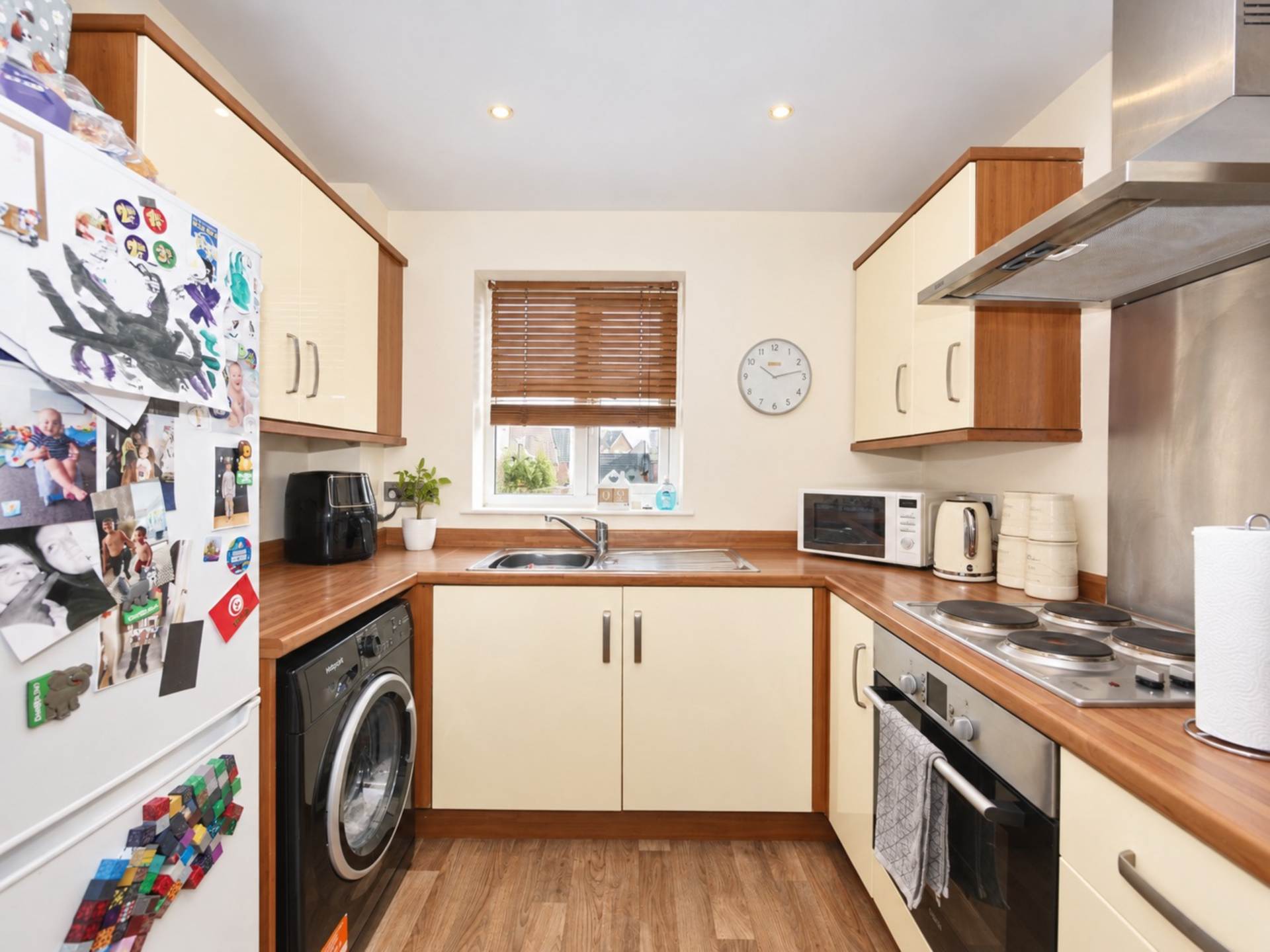Flat Jovian Way in Ipswich