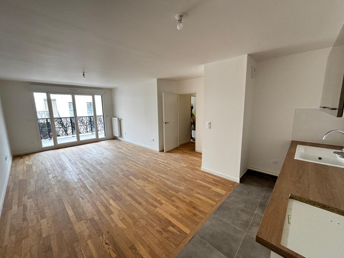 Flat Rue Salomon de Rothschild in Suresnes