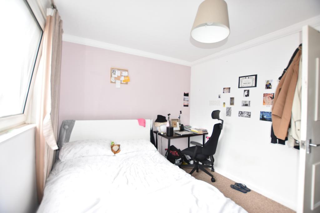 House Aisgill Avenue in Greater London