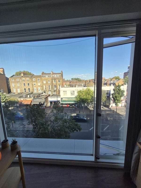 Room Hacon Square in Greater London