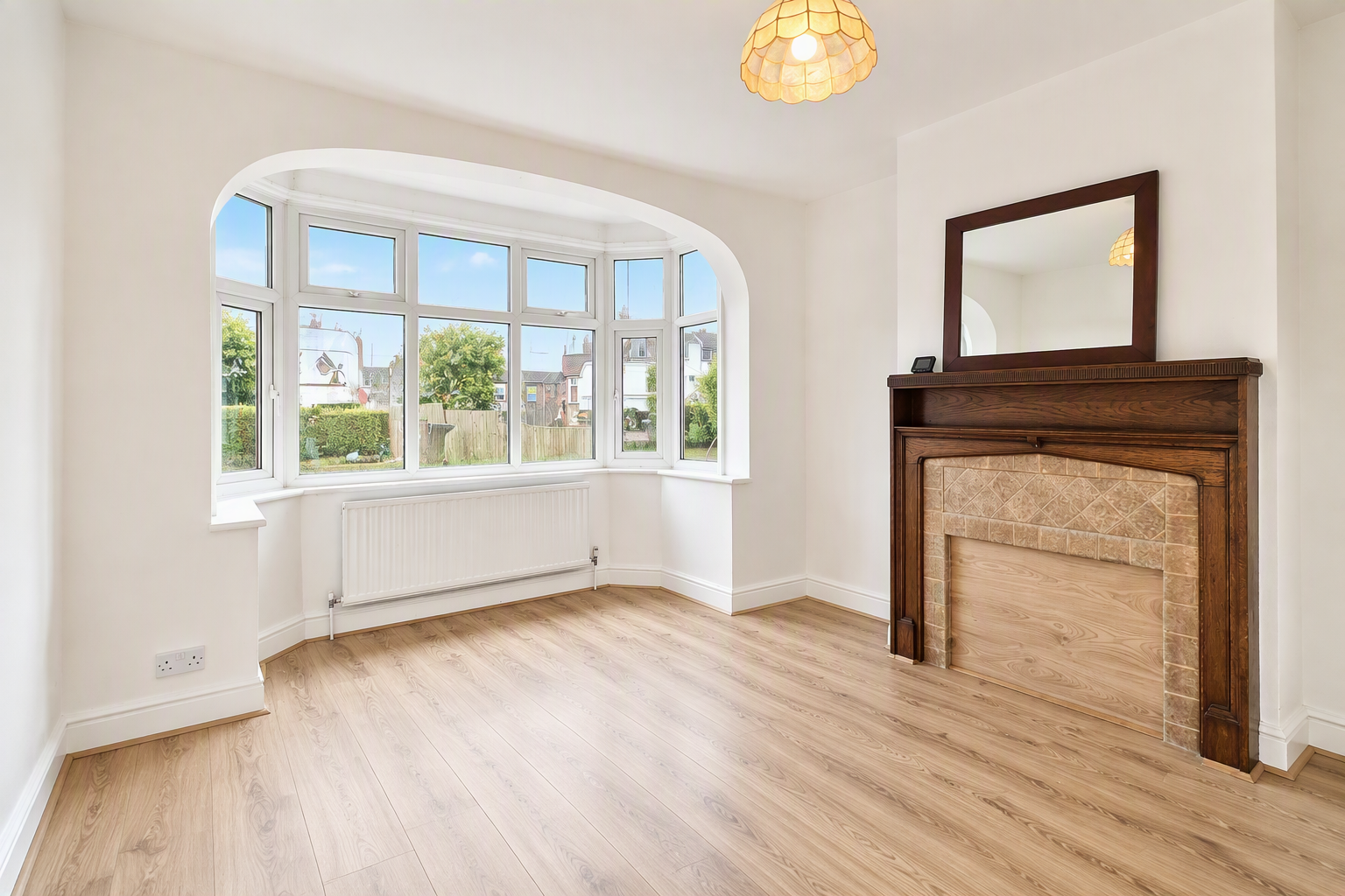 House Amhurst Gardens in Greater London