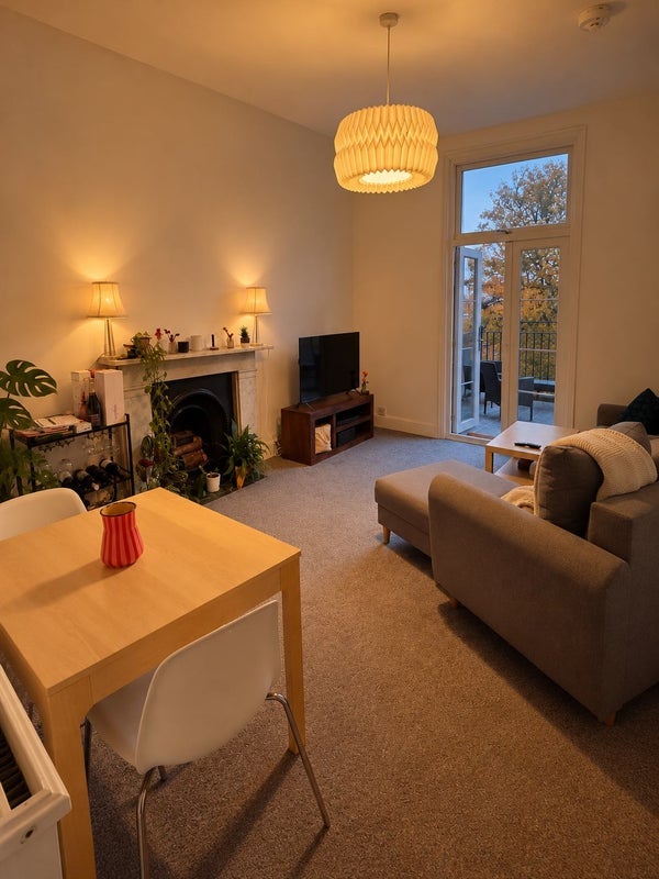 Room West End Lane in Greater London