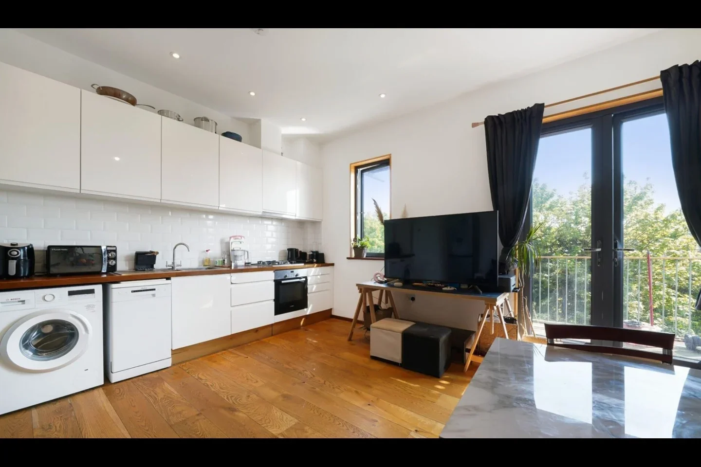 Room Winchelsea Road in Greater London
