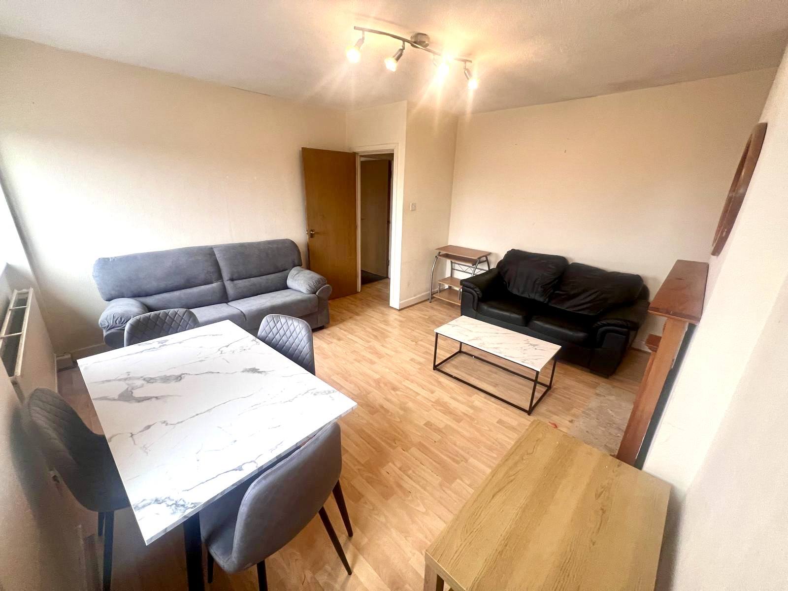 Flat Eccles New Road in Salford