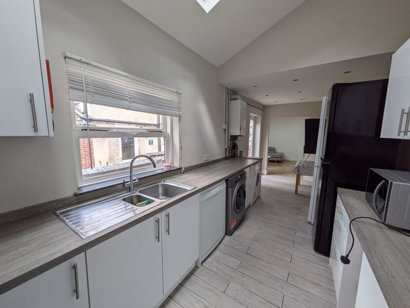 Flat Balfour Road in Nottingham