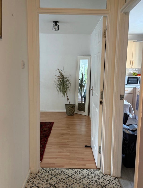 Room Davey Close in Greater London