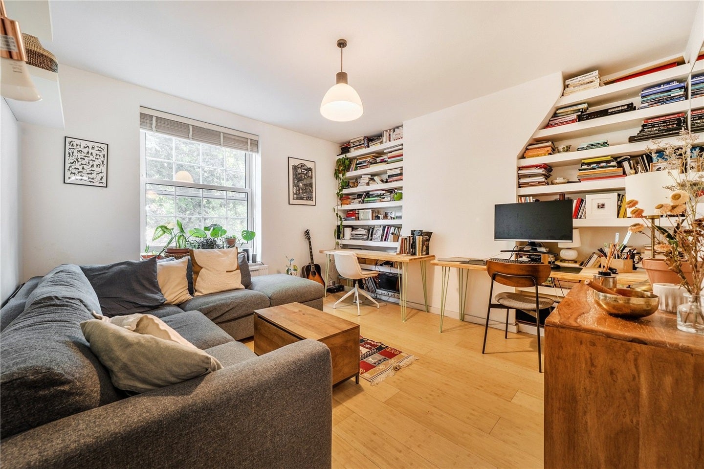 Flat Falmouth Road in Greater London