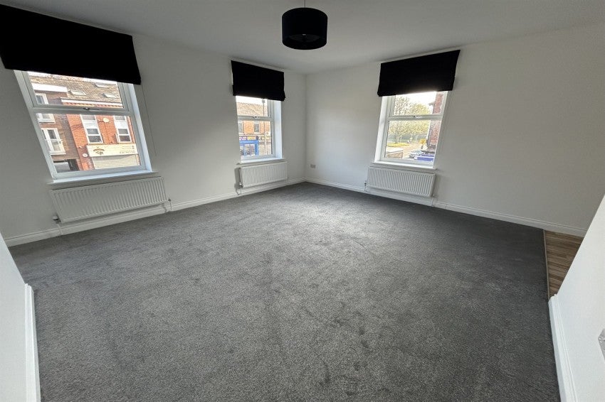 Flat Marsland Road in Trafford