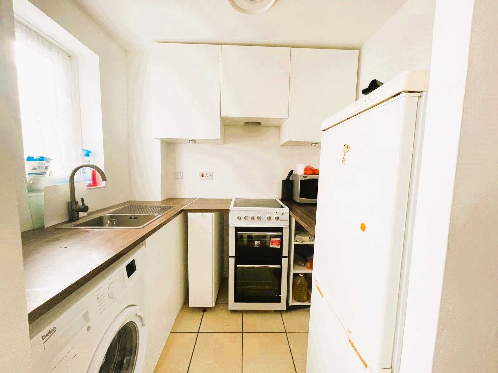 Flat John Williams Close in London