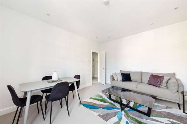 Flat Connaught Street in City of Westminster
