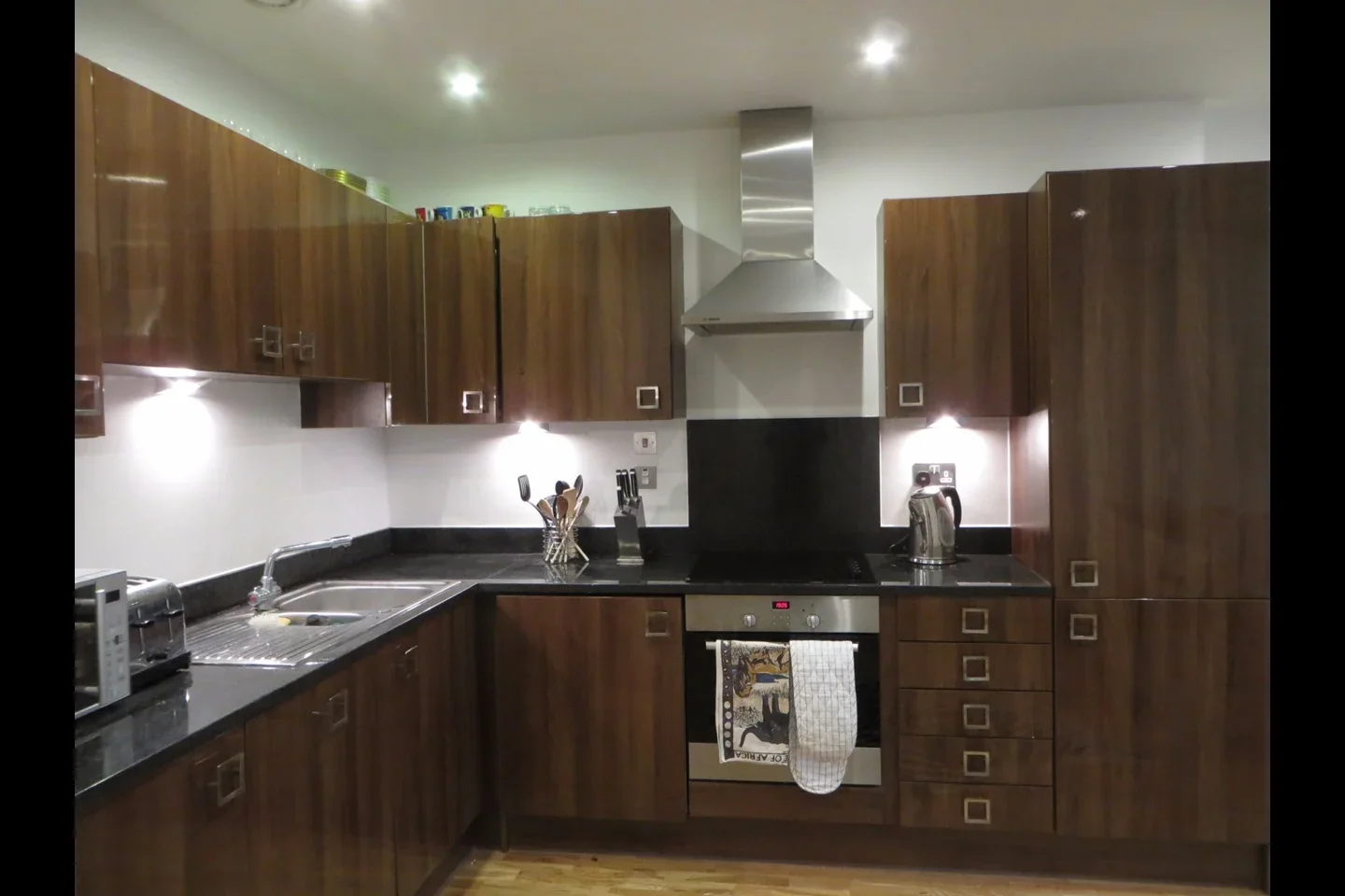 Flat Burdett Road in Greater London