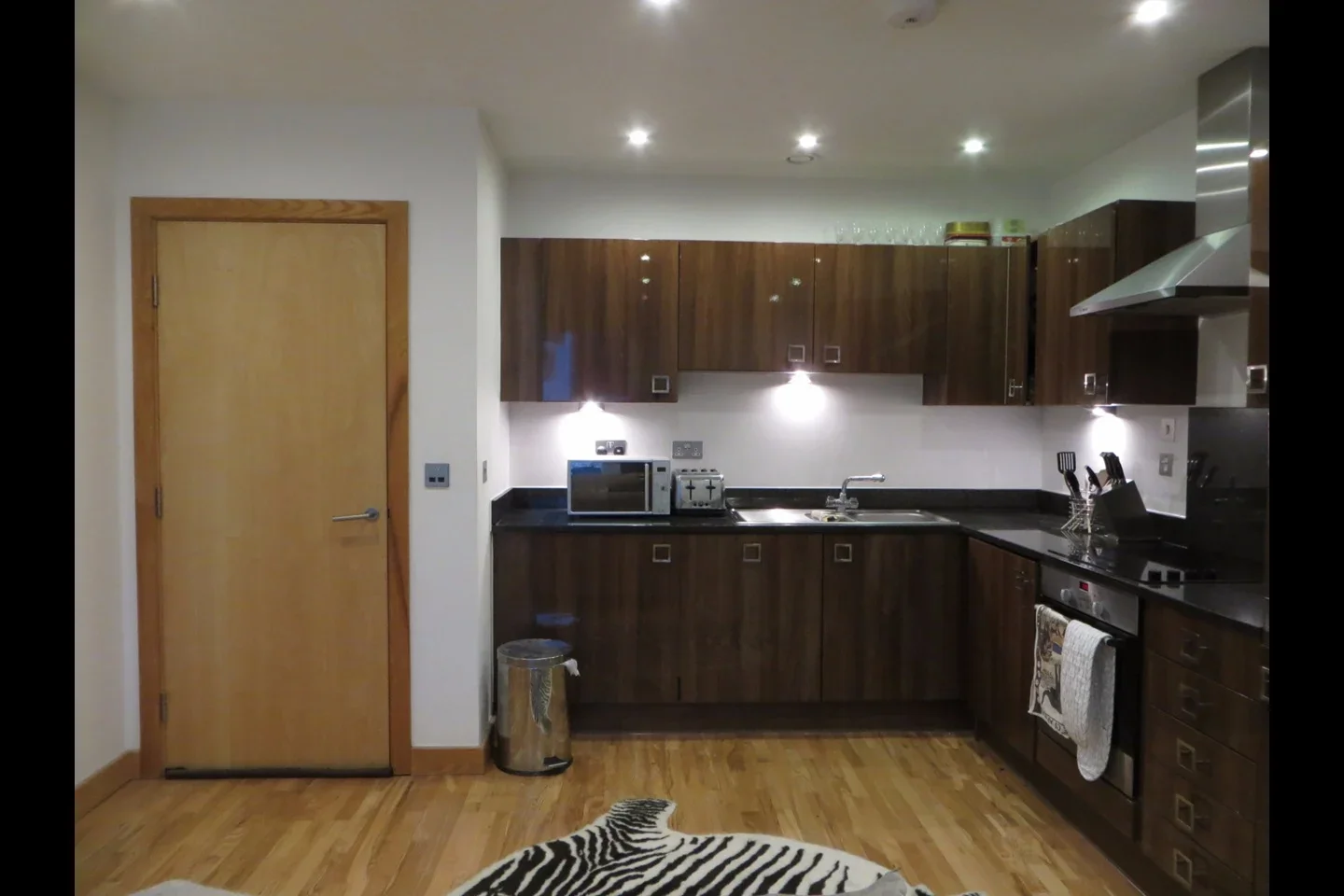 Flat Burdett Road in Greater London