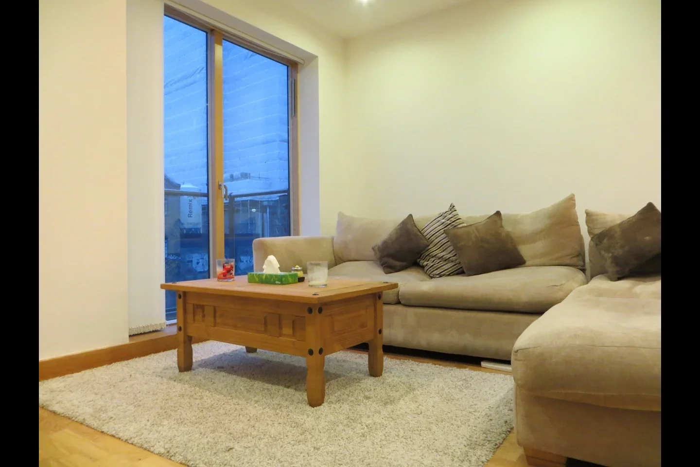 Flat Burdett Road in Greater London