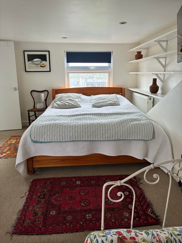 Room Huntingdon Road in Greater London