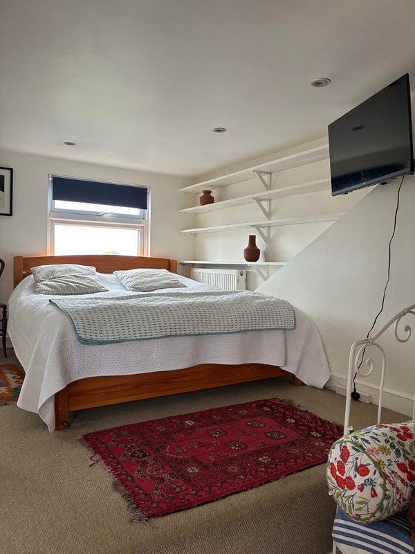 Room Huntingdon Road in Greater London