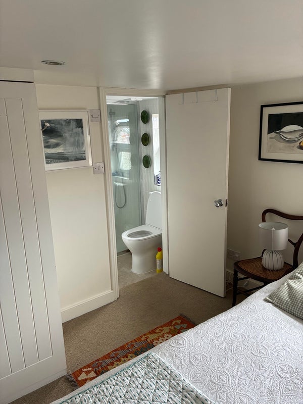 Room Huntingdon Road in Greater London